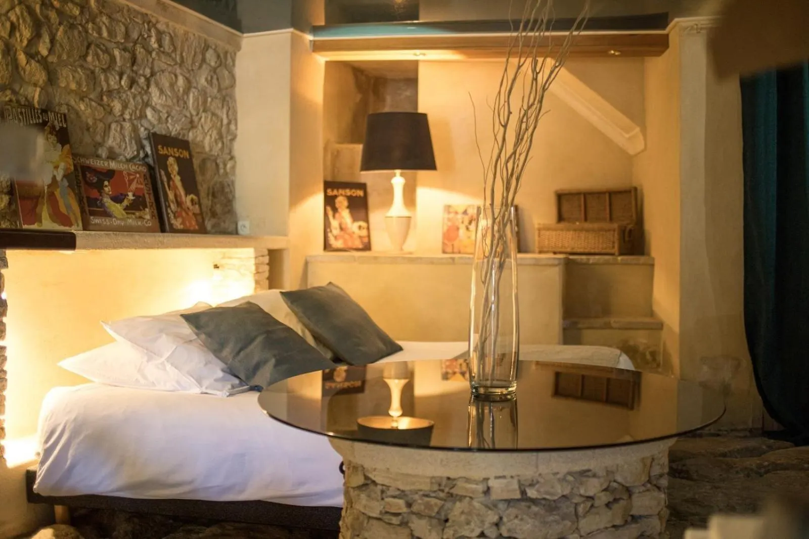 In Provence Hotel - Experience Atypique Venelles 0*,