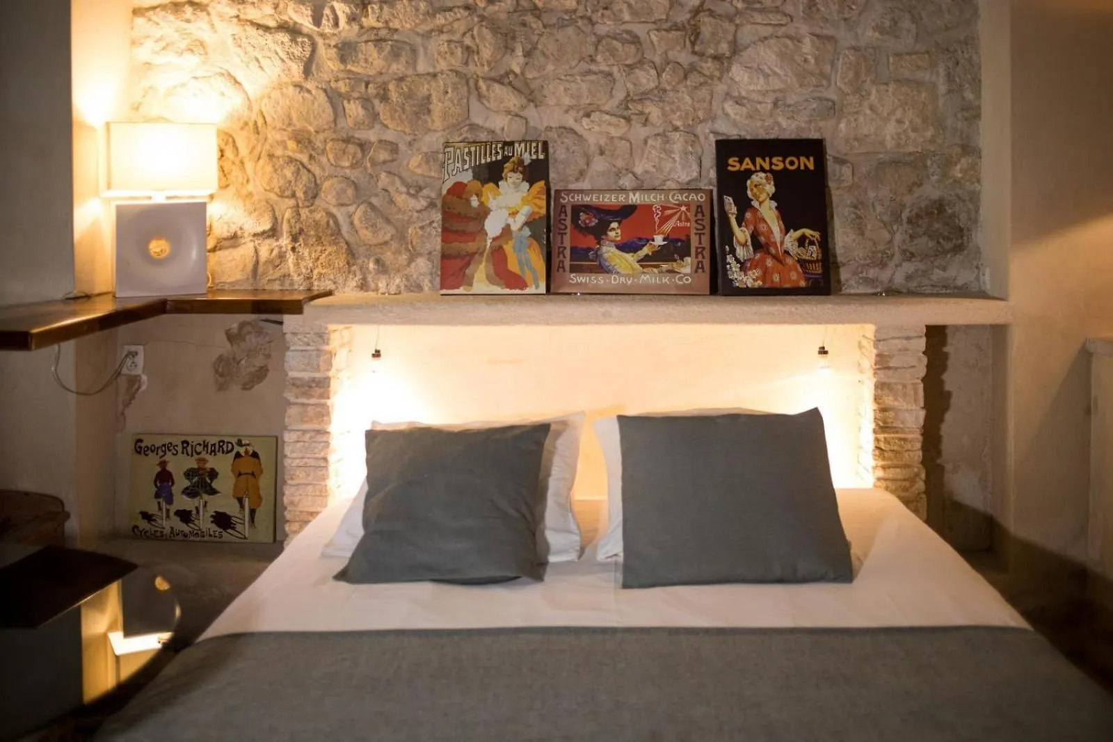 In Provence Hotel - Experience Atypique Venelles France