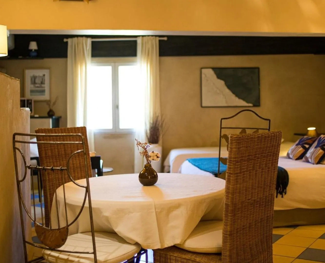 In Provence Hotel - Experience Atypique Venelles