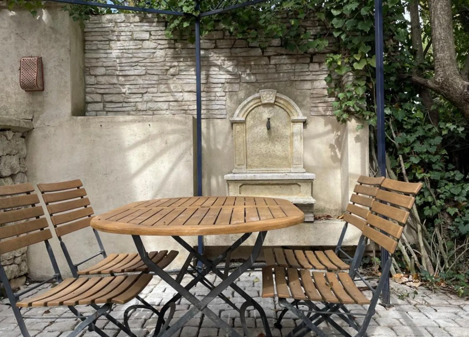 In Provence Hotel - Experience Atypique Venelles France