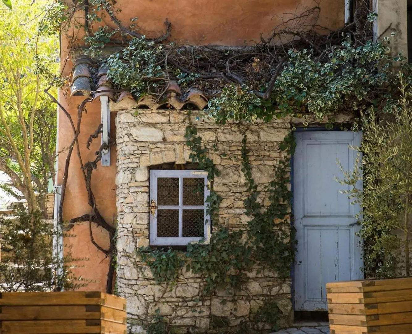 In Provence Hotel - Experience Atypique Venelles